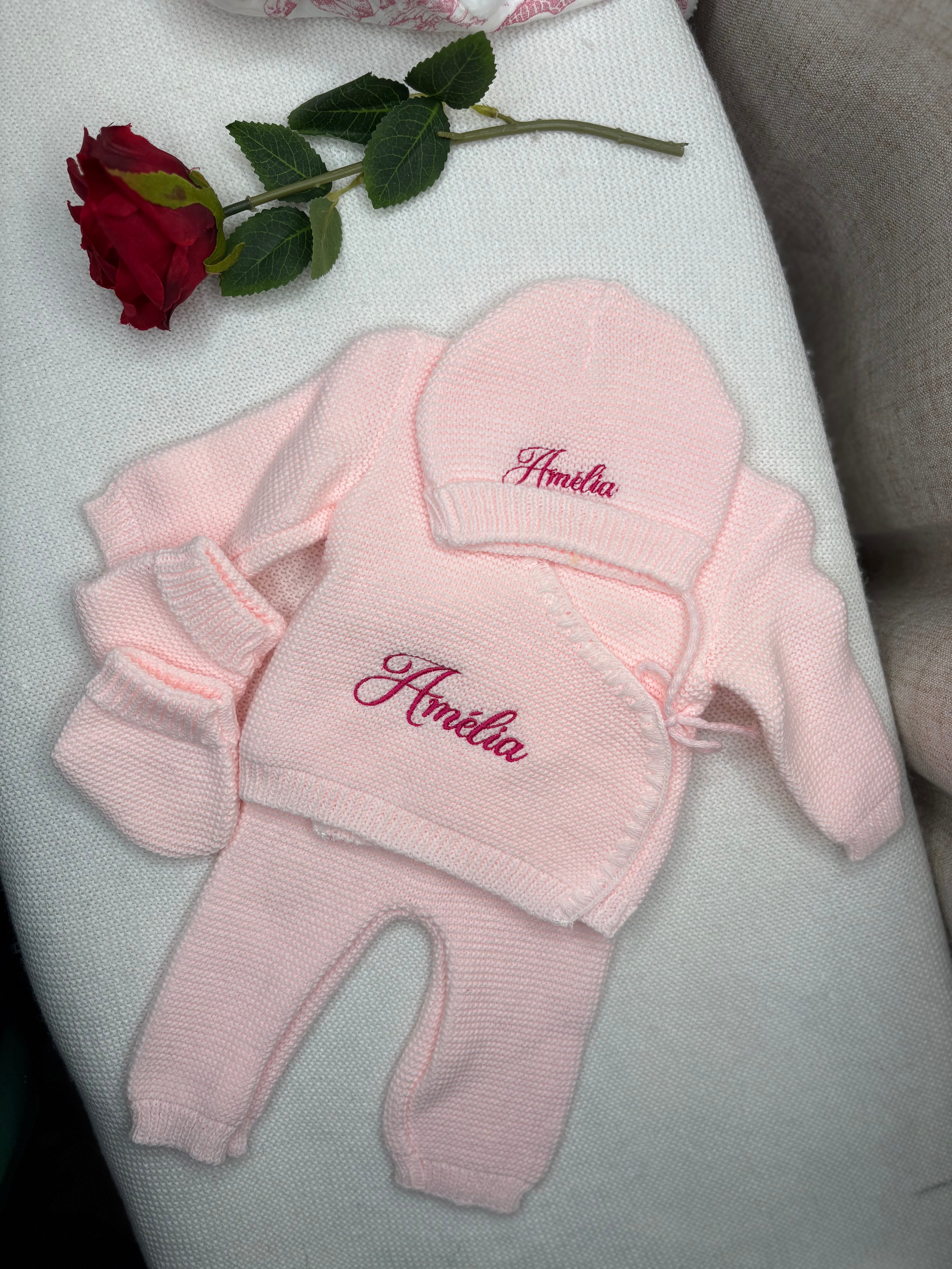Ensemble en maille rose clair