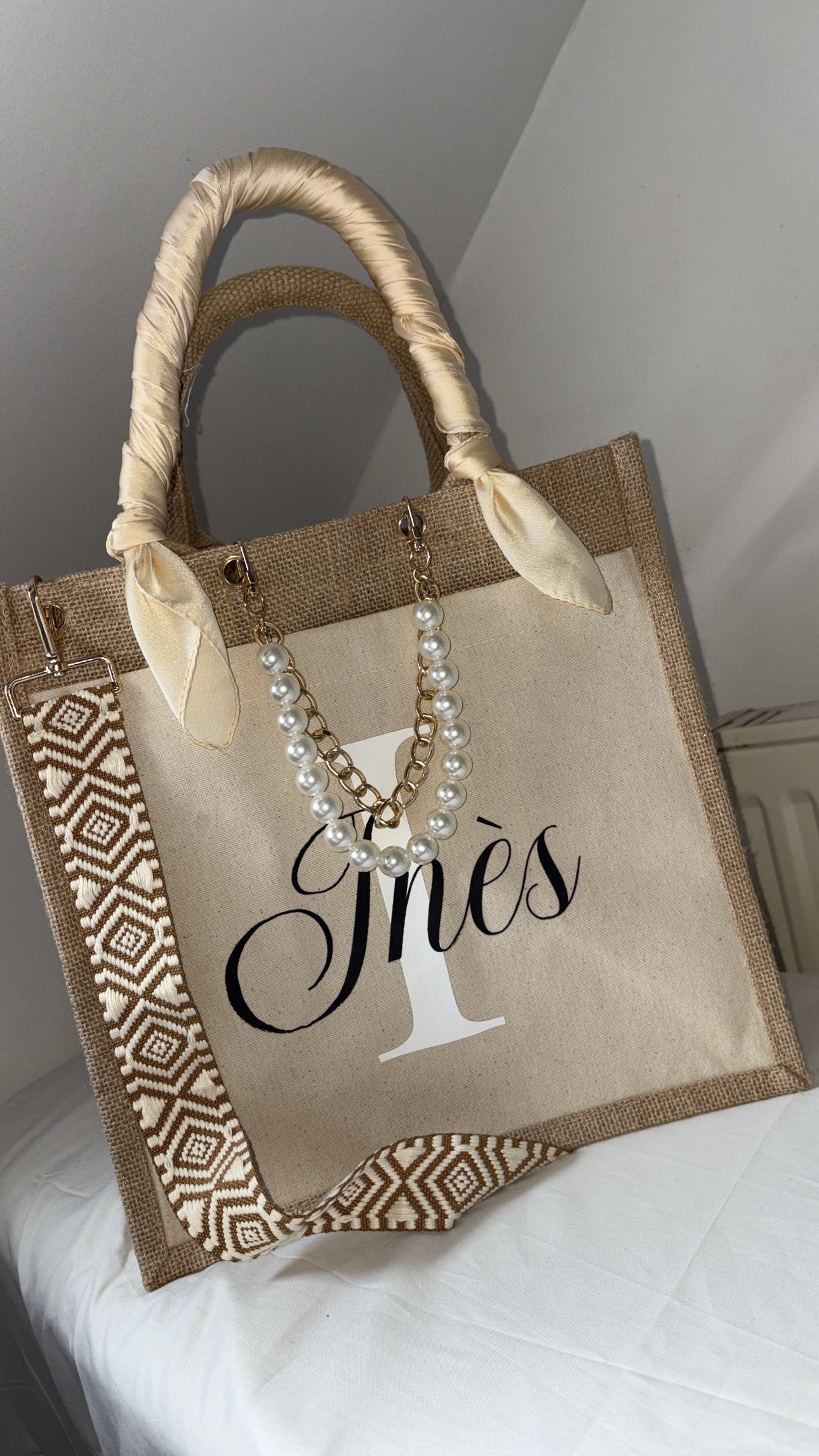 Sac en jute moyen accesoirisé