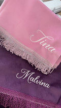 Tapis fin brodé