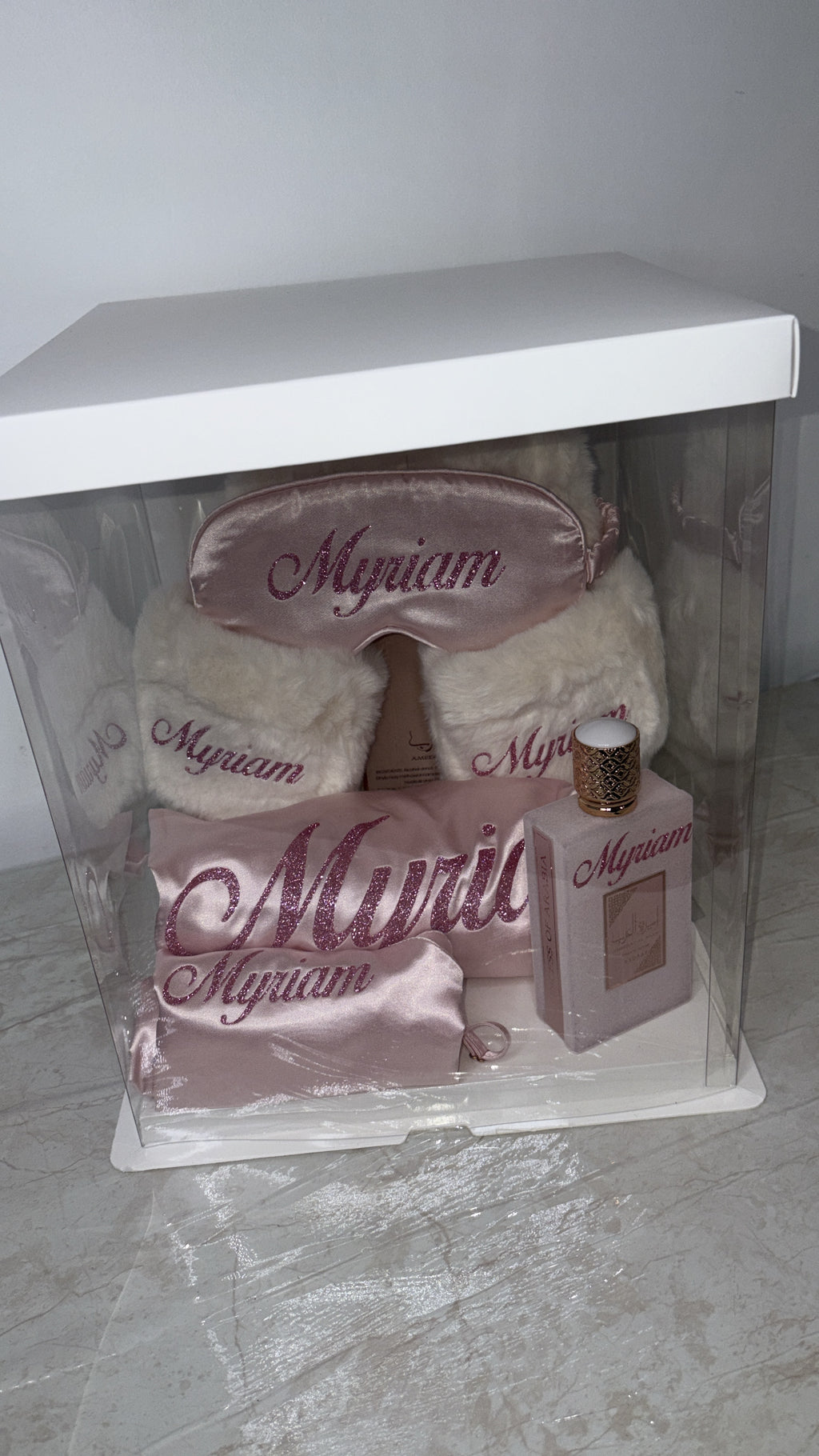 Coffret pyjama chausson masque parfum