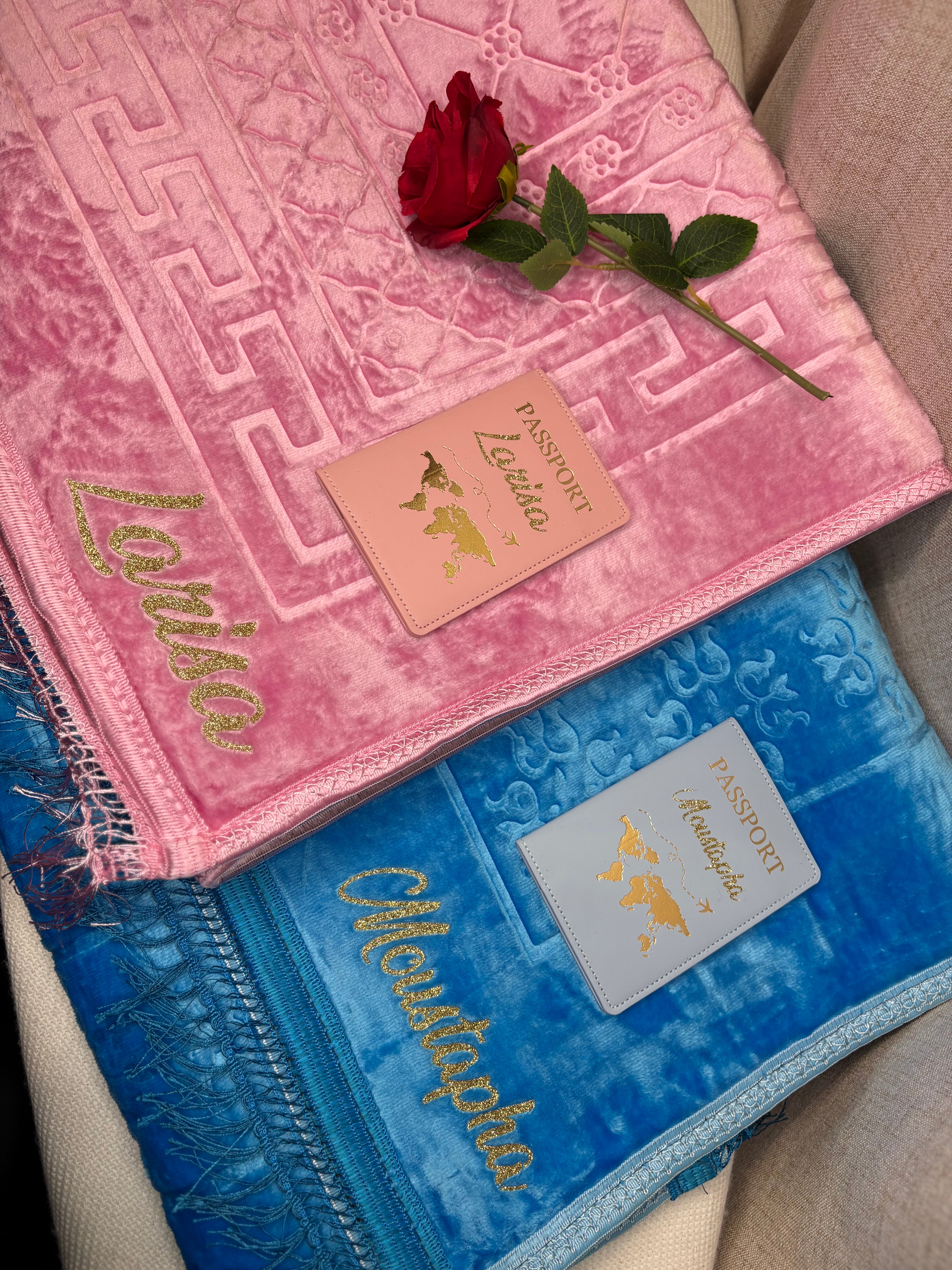 Coffret duo tapis et protège passeport en flocage