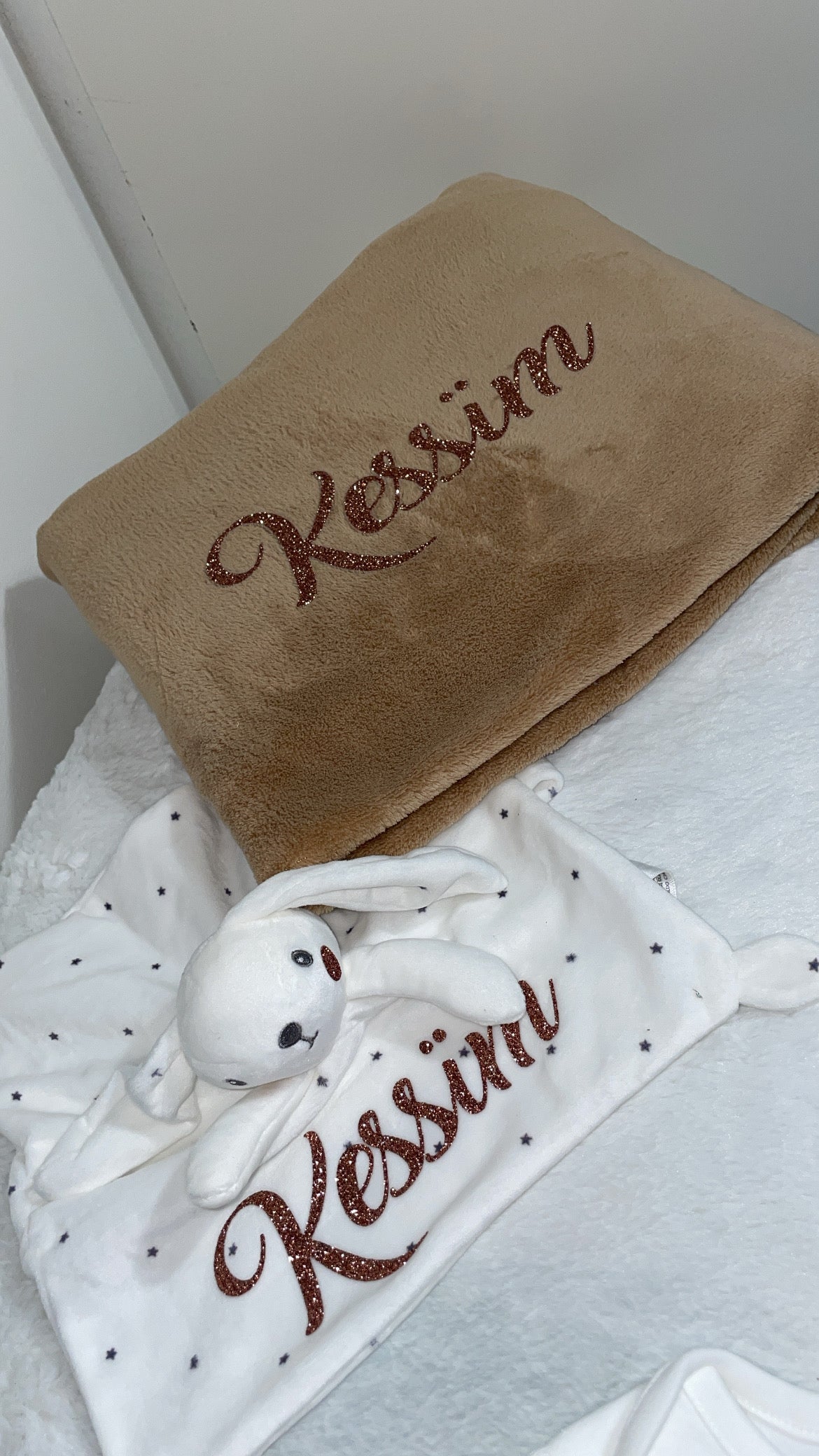 Doudou et couverture