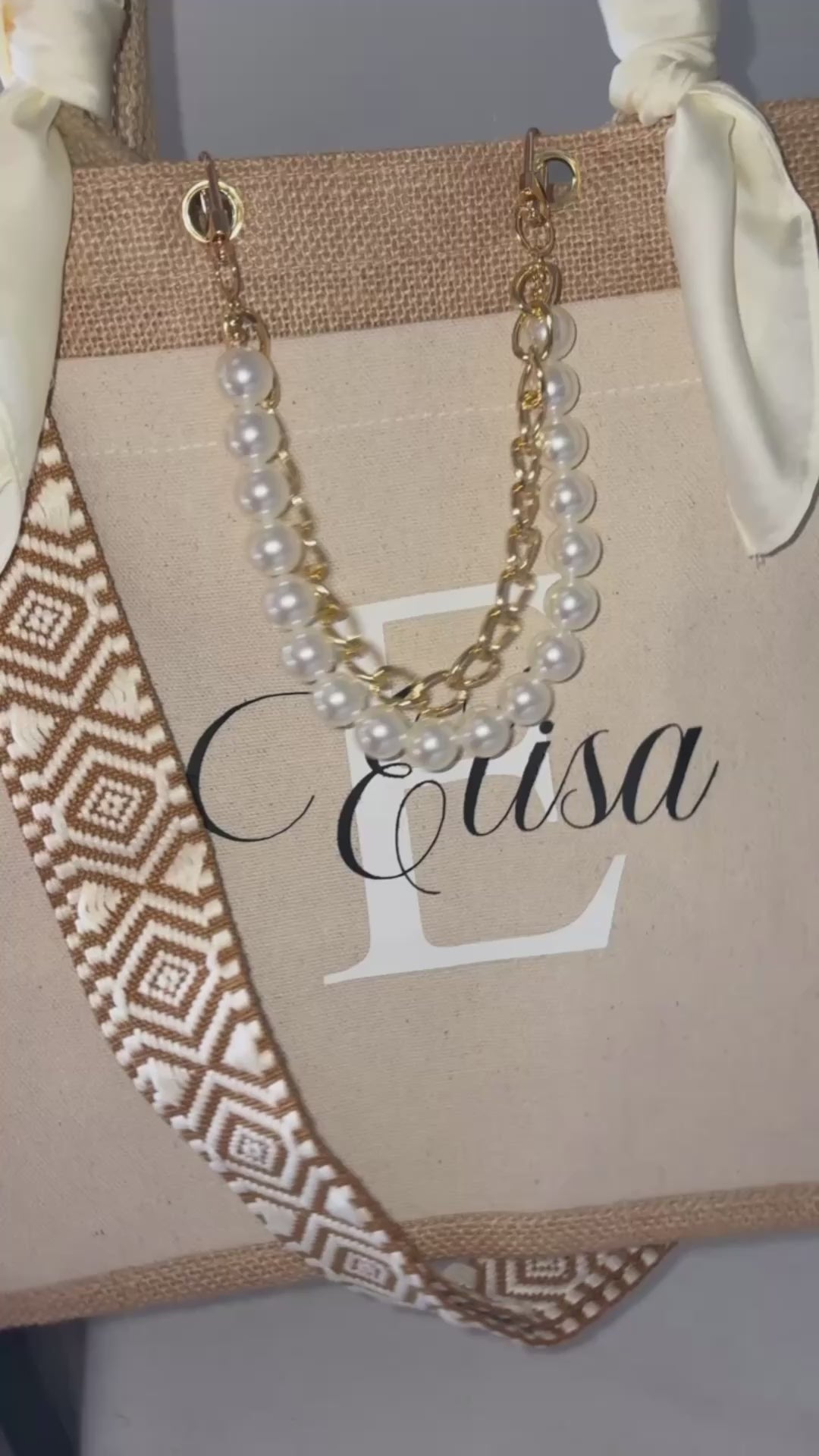 Sac en jute moyen accesoirisé