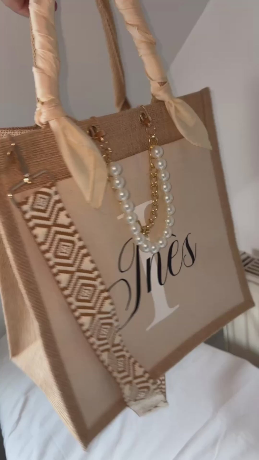 Sac en jute moyen accesoirisé