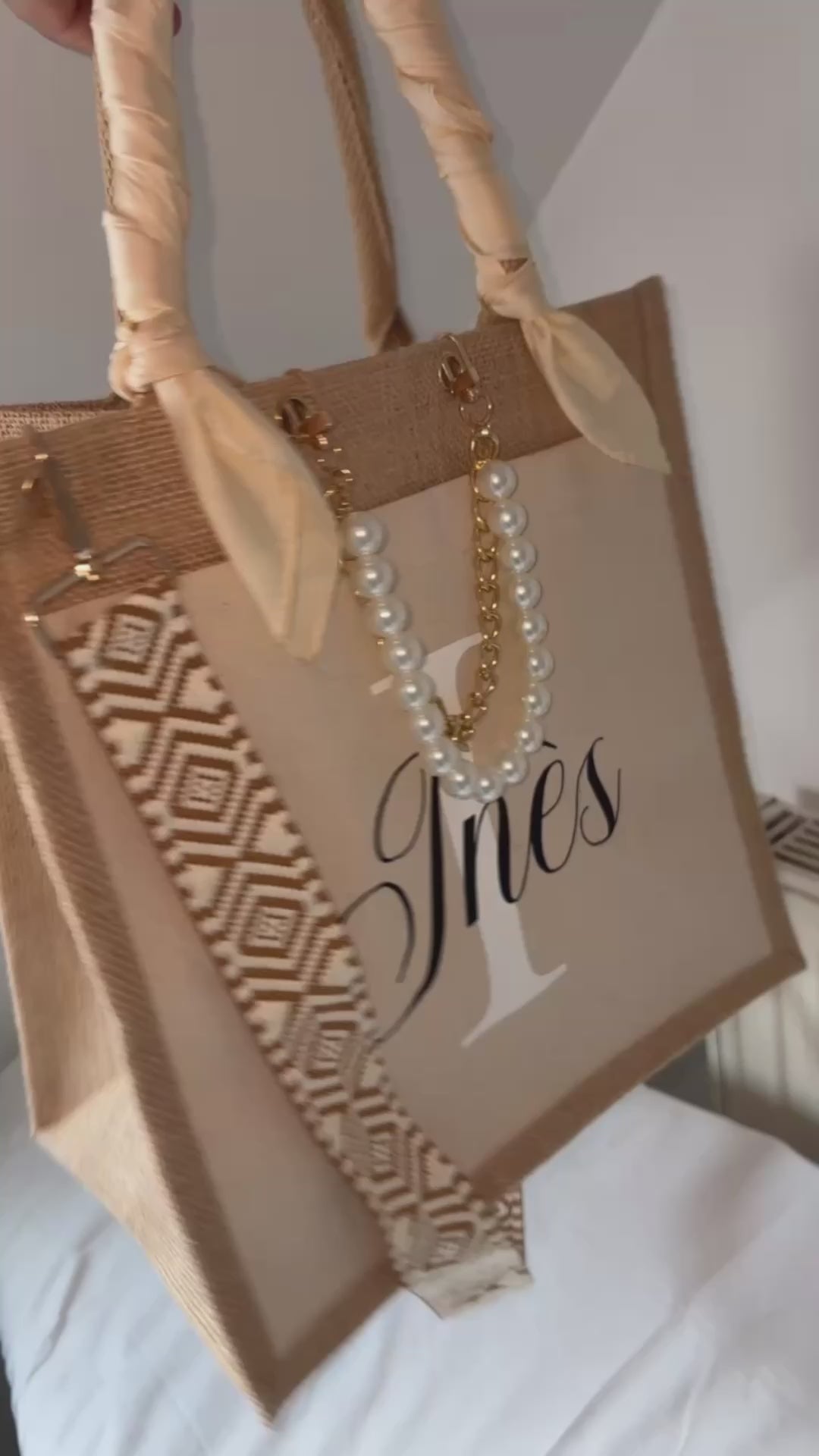 Sac en jute moyen accesoirisé