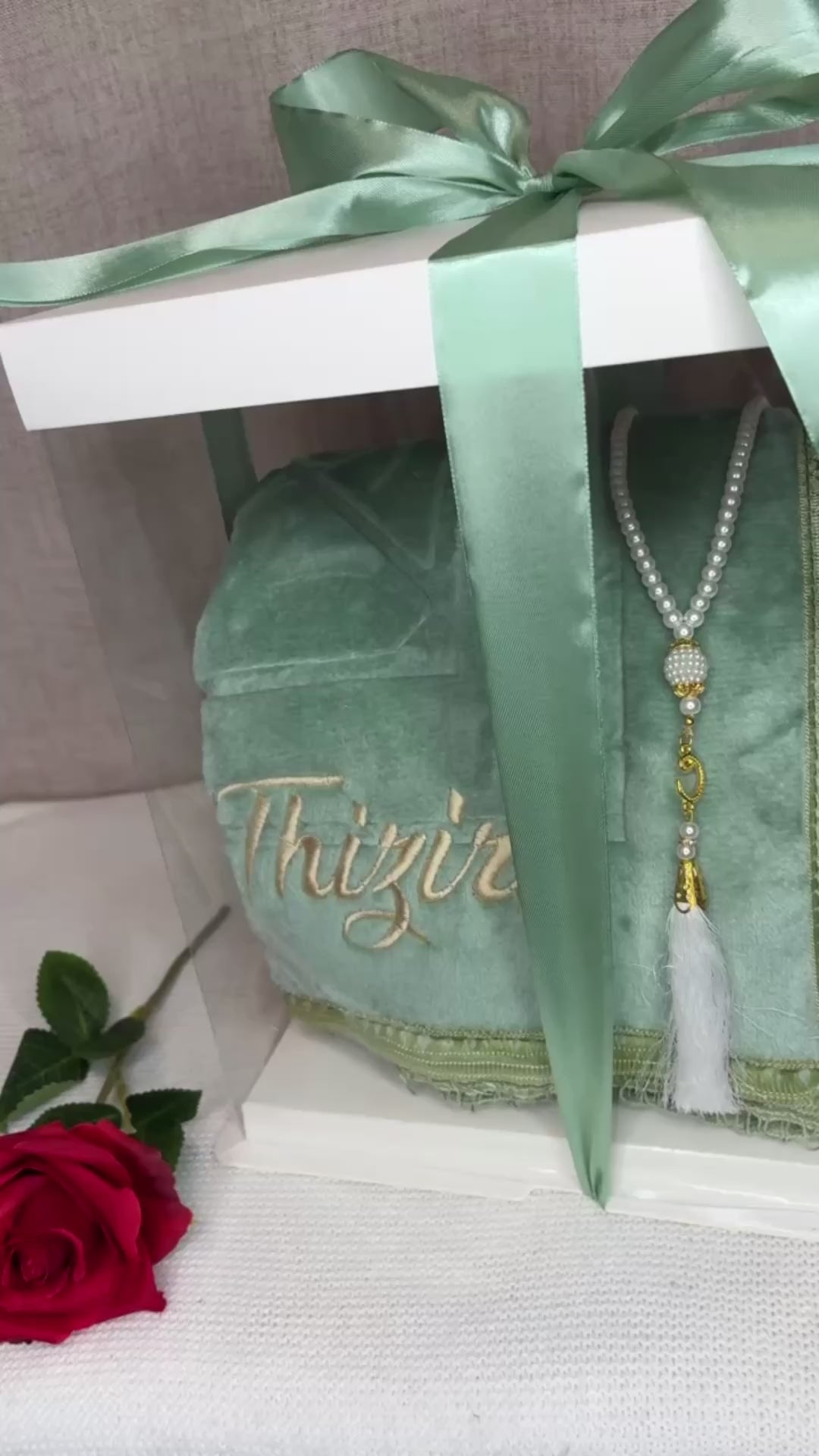 Coffret Coran vert brodé